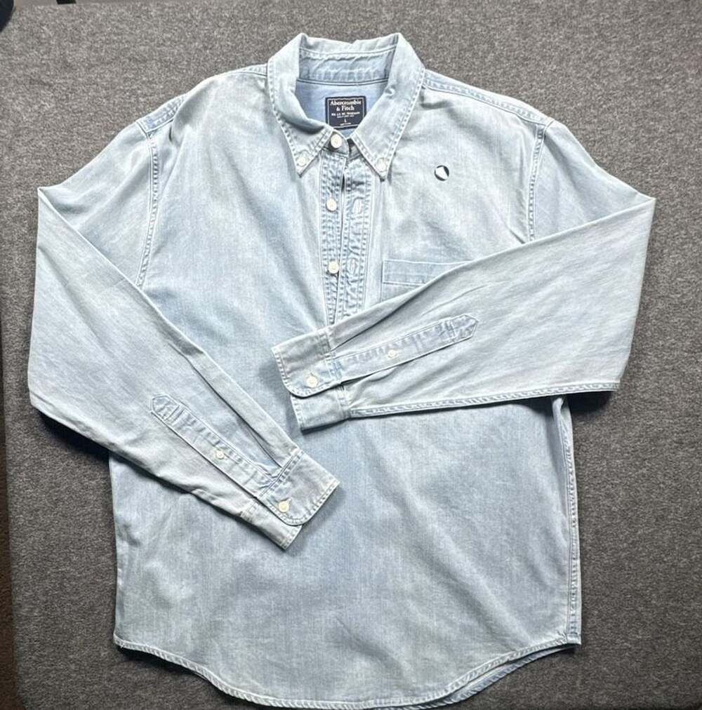 Abercrombie & Fitch Denim Chambray Pullover Shirt, MENS LARGE